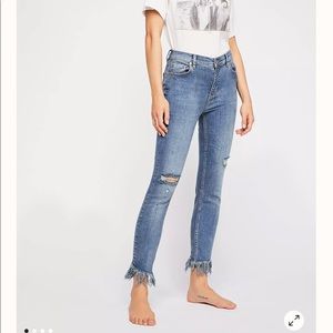 Free People Great Heights Frayed Skinny Jeans